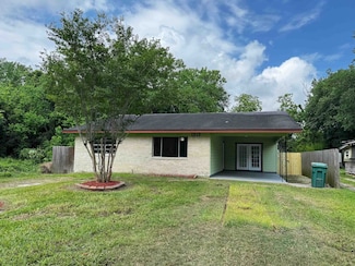 1313 2nd St, Orange, TX 77630