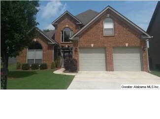 716 Forest Lakes Dr, Sterrett, AL 35147