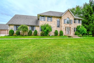 6439 Greenridge Ave, New Carlisle, OH 45344