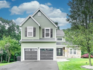 44 Linberger Dr, Bridgewater, NJ 08807