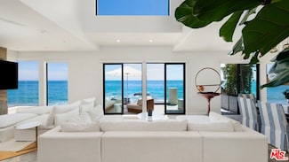 25252 Malibu Rd Unit Upper Unit, Malibu, CA 90265