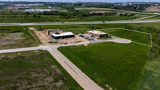 6501 Boulder Brook Ct, Dubuque, IA 52003