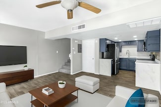1828 W Tuckey Ln Unit 13, Phoenix, AZ 85015