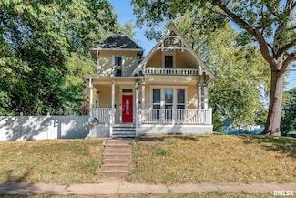 232 E 13th St, Davenport, IA 52803