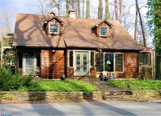 2110 Hillside Rd, Wilmington, DE 19810