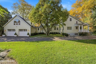 201 Cognewaugh Rd, Cos Cob, CT 06807