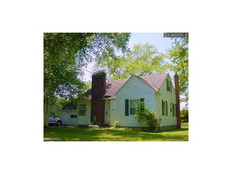 15086 Lake St, Middlefield, OH 44062