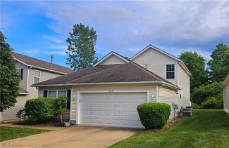 3509 Castleton Ln, Brunswick, OH 44212