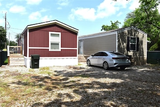 4802 9th St, Bacliff, TX 77518