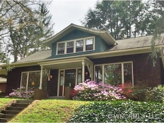 8 Farrwood Ave, Asheville, NC 28804