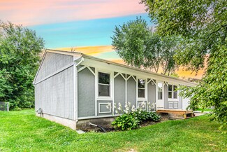 4601 Prairie Ave, McHenry, IL 60050