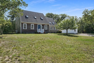 1 Saddle Club Rd, Edgartown, MA 02539