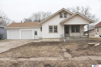 1420 W 3rd St, Sprague, NE 68438
