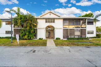 18845 NW 62nd Ave Unit 205, Hialeah, FL 33015