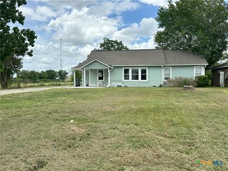 3706 N Main St, Victoria, TX 77901