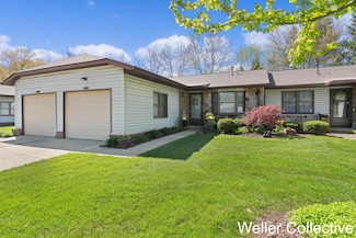 2166 Wildfield Dr NE Unit 15, Grand Rapids, MI 49505