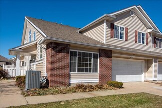 5428 Longview Ct Unit 1, Johnston, IA 50131