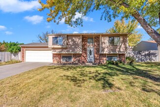 6902 E Winterberry Cir, Wichita, KS 67226