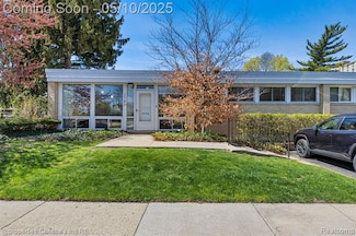1701 Orleans St, Detroit, MI 48207