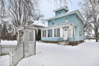 403 W 2nd St, Lyle, MN 55953
