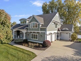 565 Golden Bear Ct, St. Joseph, MI 49085
