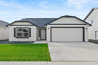 13833 N Apex Way, Hayden, ID 83835