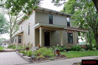217 W 2nd St, Janesville, MN 56048