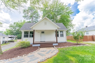 1208 Martin Luther King Junior Ave, Kannapolis, NC 28083