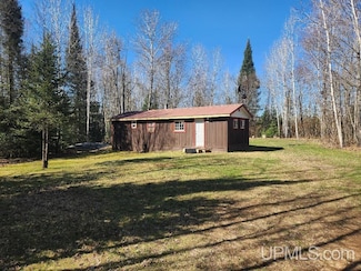 573 Gibbs City Rd, Iron River, MI 49935