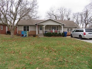 1211 Parker Ave, Osawatomie, KS 66064