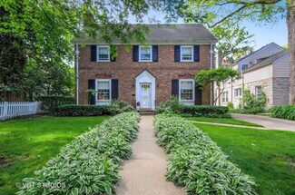 2734 Simpson St, Evanston, IL 60201