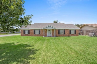 224 S Hazel St, Sulphur, LA 70663