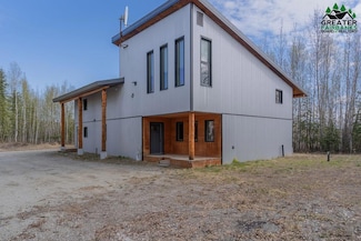 2548 Dall Sheep Ln, Fairbanks, AK 99709