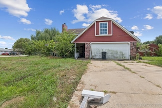 9512 E Sprucewood Dr, Claremore, OK 74019