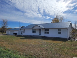 103 E Highline Rd, Ashley, IL 62808