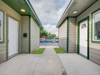2910 S Laredo St, San Antonio, TX 78207