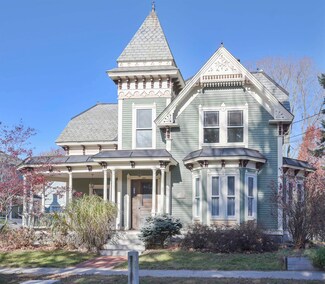 282 Prospect St, Manchester, NH 03104
