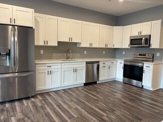 303 Norwich-New London Turnpike Unit N, Montville, CT 06382