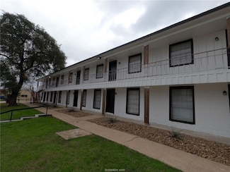 3300 S College Ave Unit A05, Bryan, TX 77801