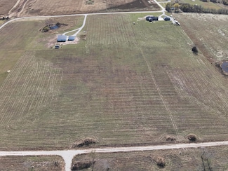 011 S 82nd Rd, Bolivar, MO 65613