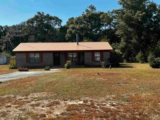 4423 Basswood Dr, Milton, FL 32583