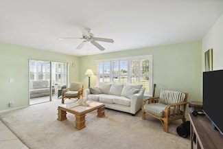 925 S Drive Terrace Unit A, Delray Beach, FL 33445