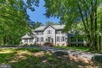 10080 Greenwich Wood Dr, Nokesville, VA 20181