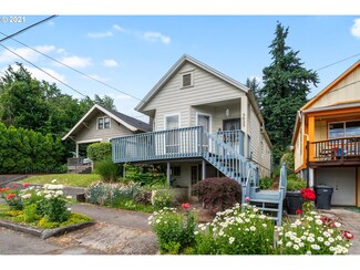 3025 SE 9th Ave, Portland, OR 97202