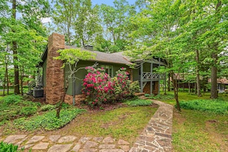 885 Mountain View Dr, Wytheville, VA 24382