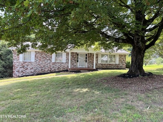 2015 Mountair Dr, Knoxville, TN 37924