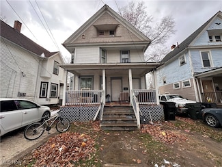 127 Charles Ct, Elyria, OH 44035