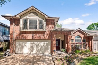 3515 Honey Creek Dr, Sugar Land, TX 77478