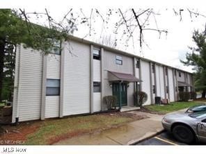 1060 Brandywine Blvd Unit H, Zanesville, OH 43701