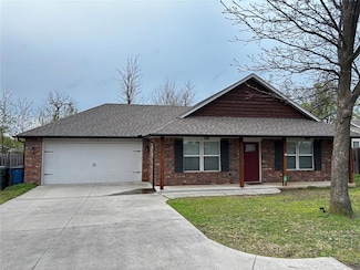 9516 E Main St, Midwest City, OK 73130